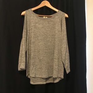 Stripped sweater with shoulder cut outs